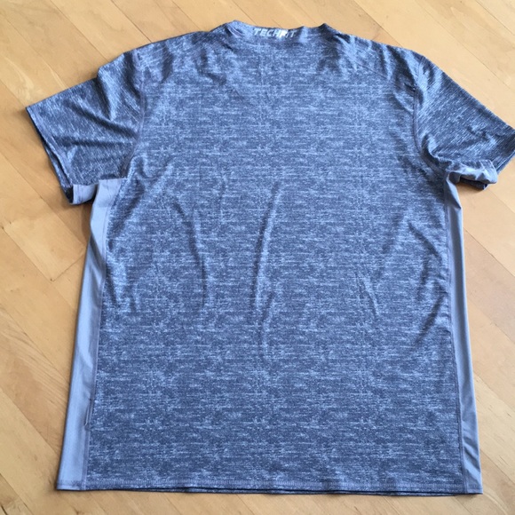 SOLD on eBay! Adidas Techfit Climalite top - Picture 4 of 8